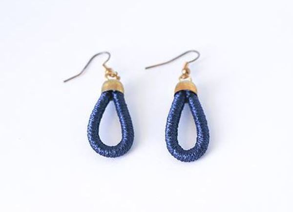 Picture of Thread Wrap Earring (Navy)